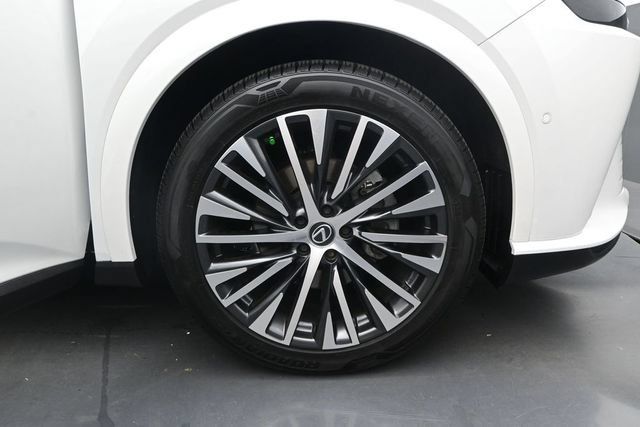 Used 2023 Lexus RX 350 Premium Plus w/ Cold Area Package FWD image 16