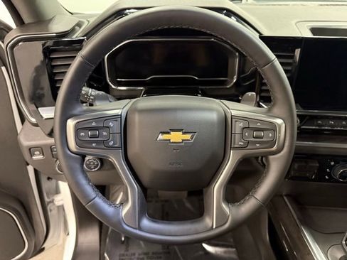 Used 2025 Chevrolet Silverado 1500 LTZ w/ Z71 Off-Road Package image 17