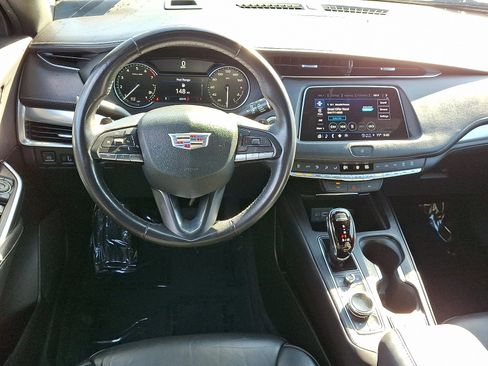 Used 2023 Cadillac XT4 Premium Luxury image 11