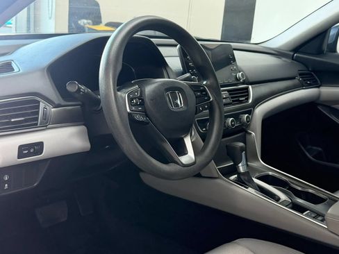 Used 2018 Honda Accord LX image 18