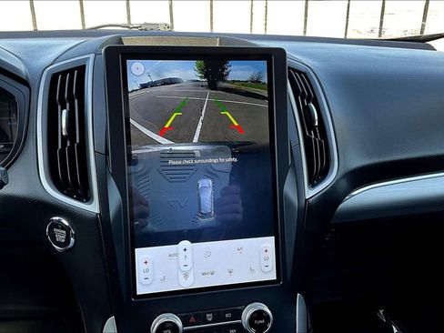 Used 2022 Ford Edge SEL image 14