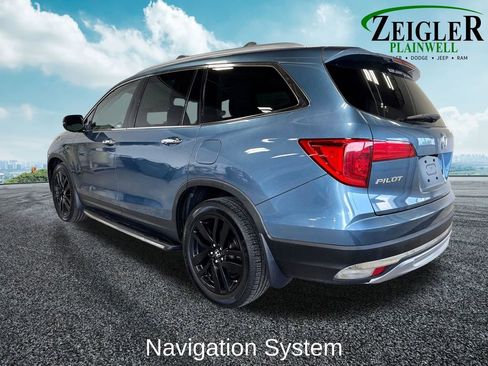 Used 2017 Honda Pilot Elite image 3