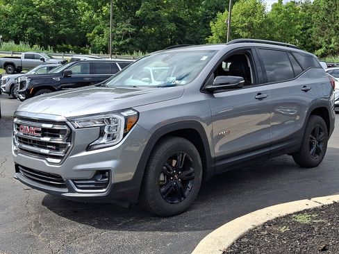 Used 2024 GMC Terrain AT4 w/ Tech Package AWD/4WD image 3