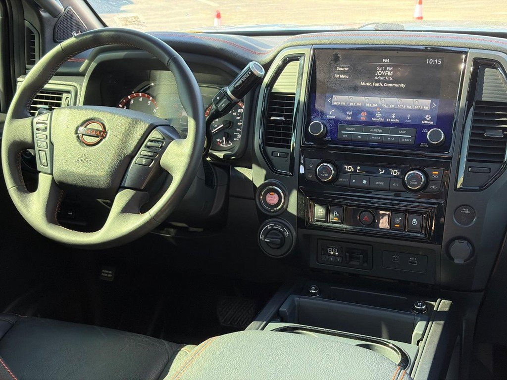 Used 2023 Nissan Titan PRO-4X w/ Pro-4x Convenience Package AWD/4WD image 16