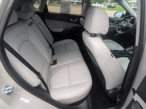 Used 2023 Hyundai Kona Limited AWD/4WD image 28