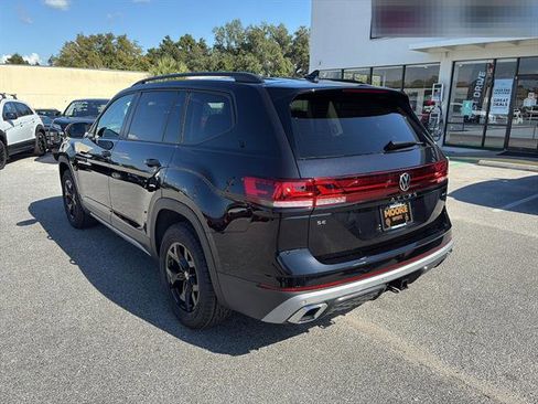 New 2026 Volkswagen Atlas Peak Edition AWD/4WD image 4