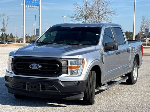 Used 2022 Ford F150 XL w/ Trailer Tow Package image 3