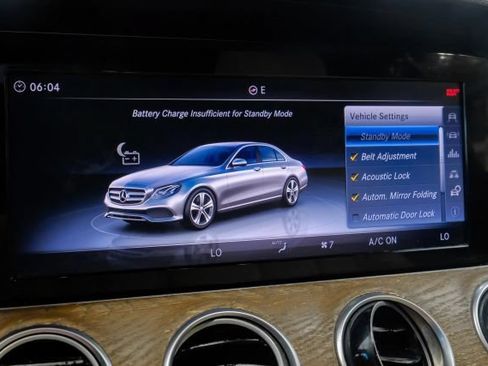 Used 2018 Mercedes-Benz E 300 image 34