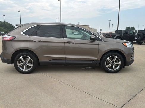 Used 2019 Ford Edge SEL w/ Equipment Group 201A AWD/4WD image 24