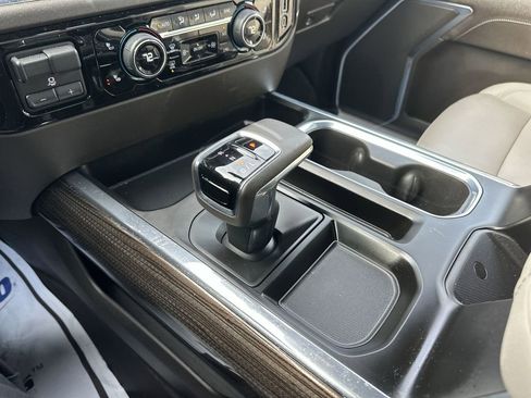 Used 2024 Chevrolet Silverado 1500 LT w/ Leather Package image 19