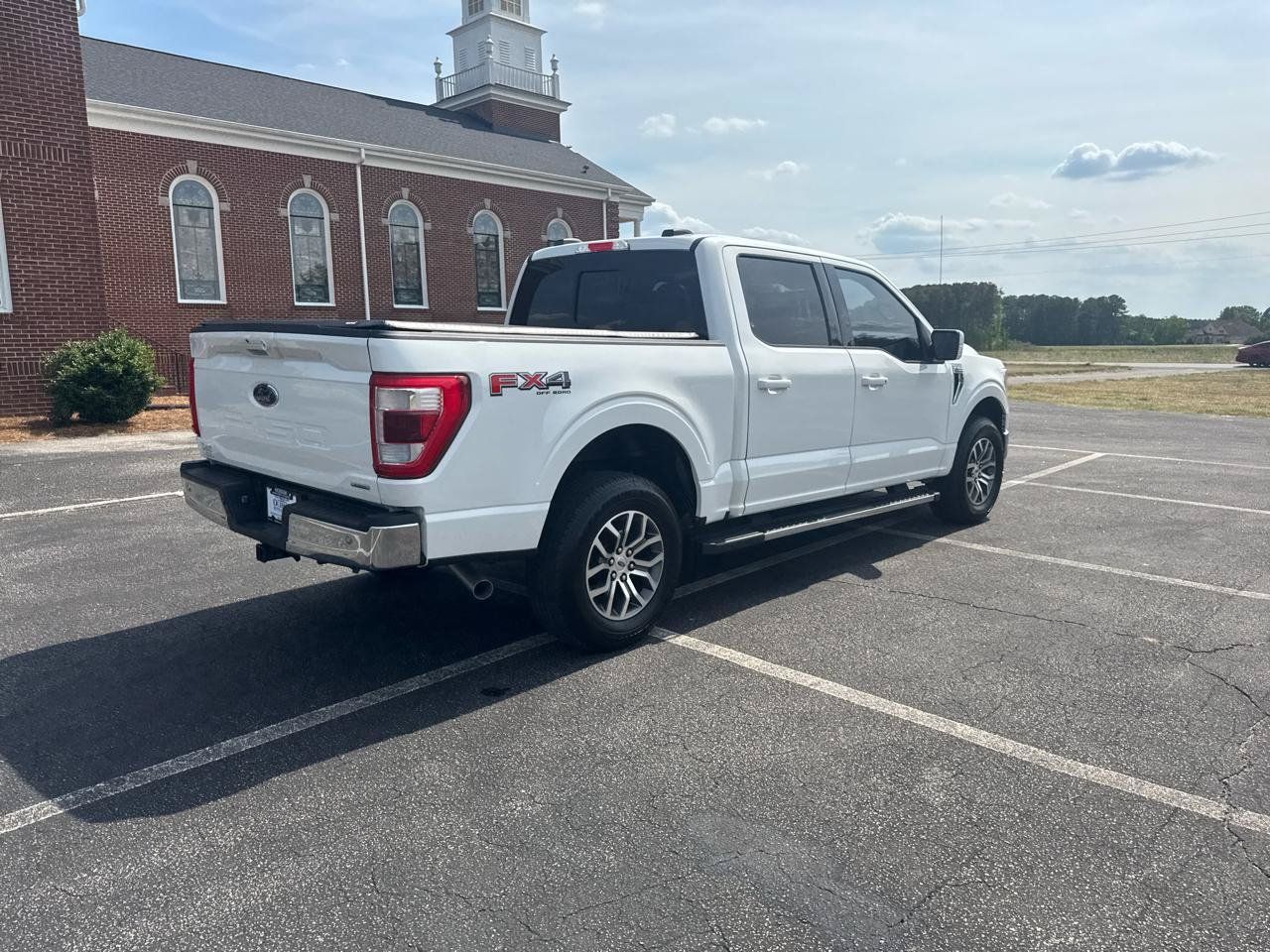 Used 2021 Ford F150 Lariat w/ Trailer Tow Package AWD/4WD image 5