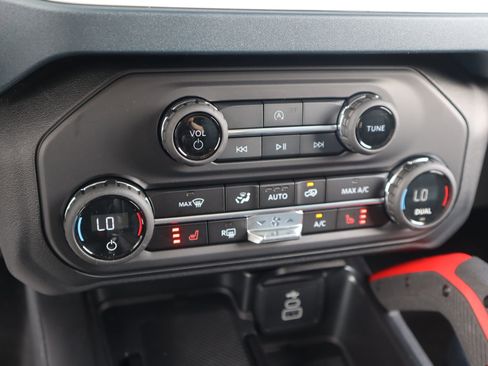 New 2026 Ford Bronco Heritage Edition AWD/4WD image 9