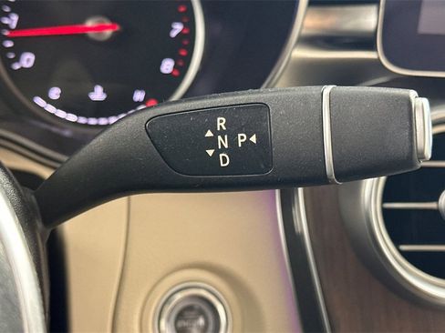 Certified 2022 Mercedes-Benz GLC 300 image 24