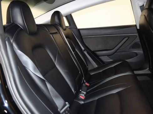 Used 2018 Tesla Model 3 Long Range image 61