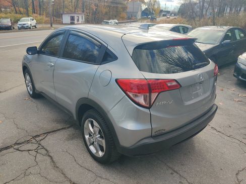 Used 2018 Honda HR-V LX image 4