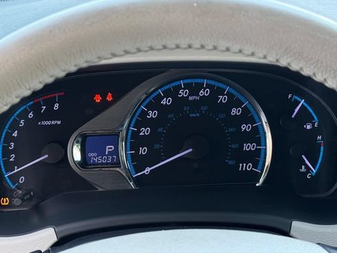 Used 2013 Toyota Sienna XLE FWD image 19