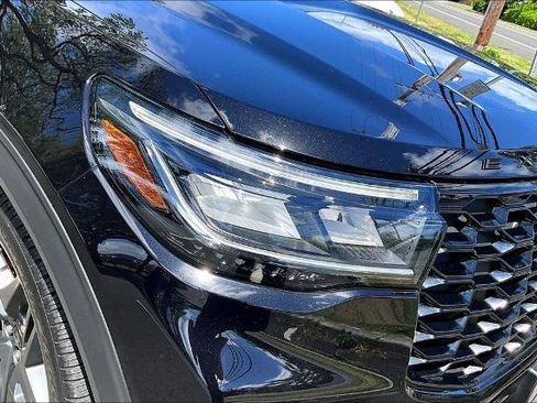 Certified 2025 Ford Explorer ST AWD/4WD image 32