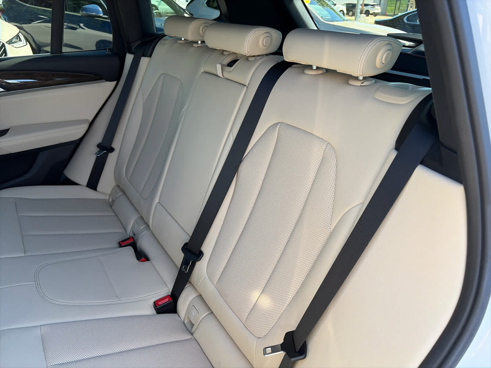 Used 2024 BMW X3 sDrive30i w/ Premium Package w/ZPA RWD image 7
