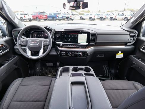 New 2026 GMC Sierra 1500 Elevation image 11