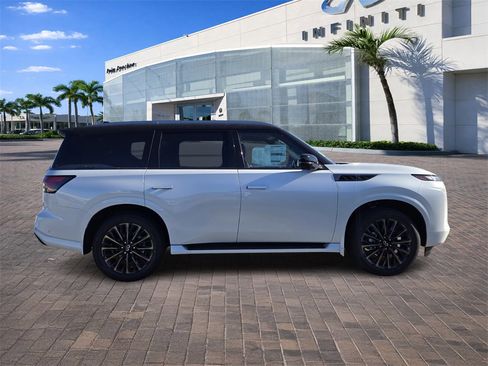 New 2026 INFINITI QX80 Autograph w/ Premium Cargo Package image 8