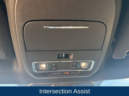 Used 2023 Ford F150 Lariat w/ Equipment Group 502A High image 31