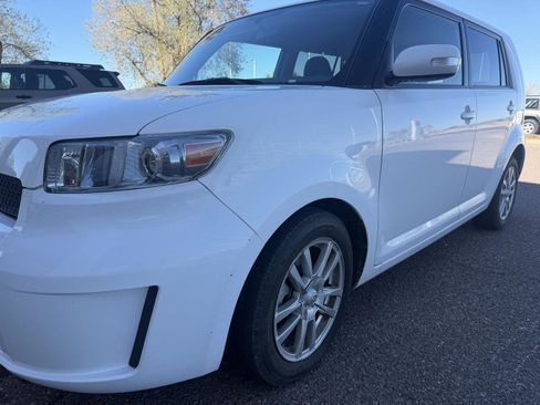 Used 2010 Scion xB image 9
