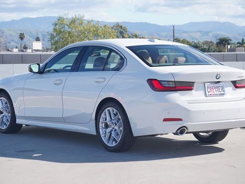 New 2026 BMW 330i Sedan w/ Convenience Package image 7