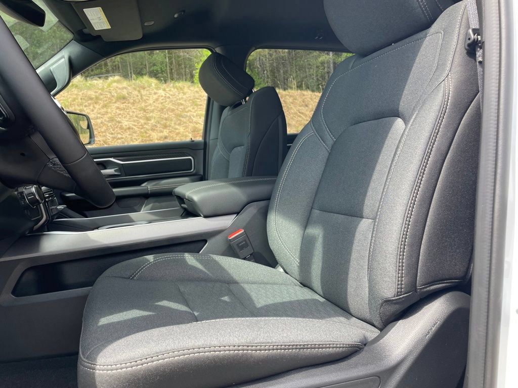 New 2026 RAM 1500 Big Horn AWD/4WD image 12