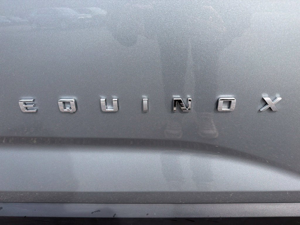 Used 2026 Chevrolet Equinox LT AWD/4WD image 9