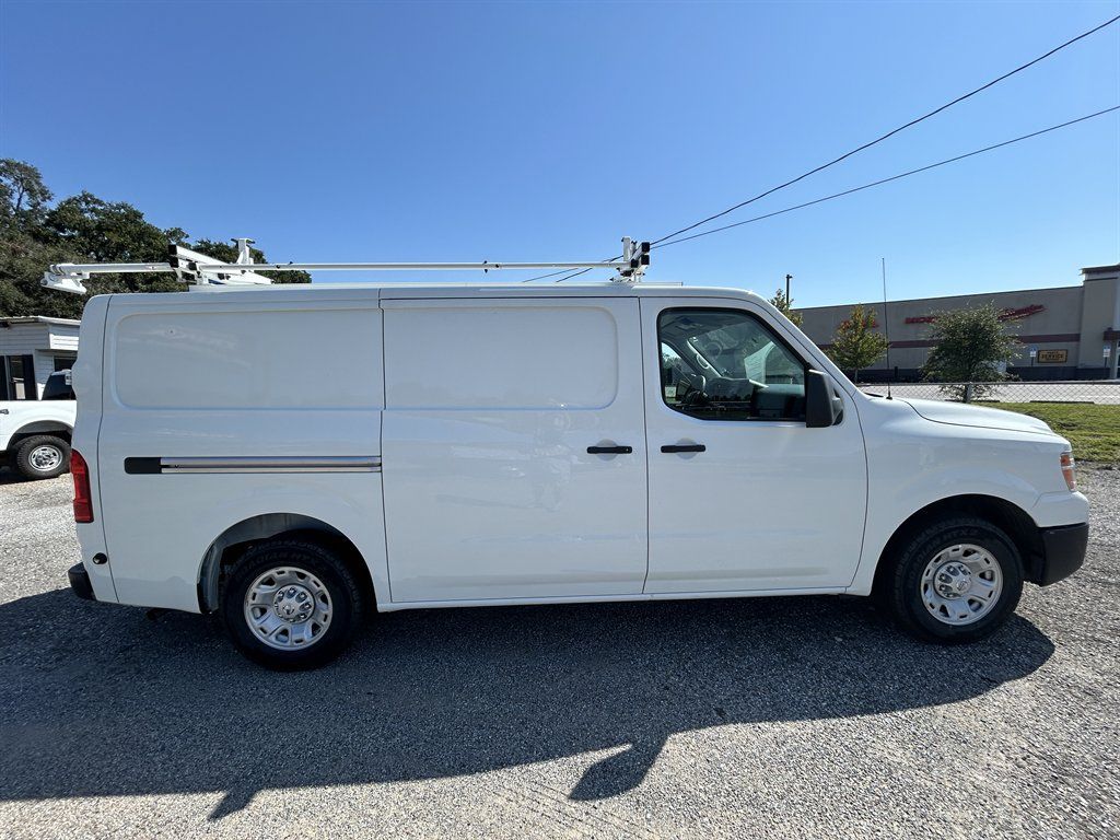 Used 2016 Nissan NV 2500 SV RWD image 4