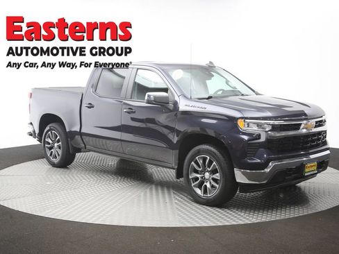 Used 2022 Chevrolet Silverado 1500 LT AWD/4WD image 52
