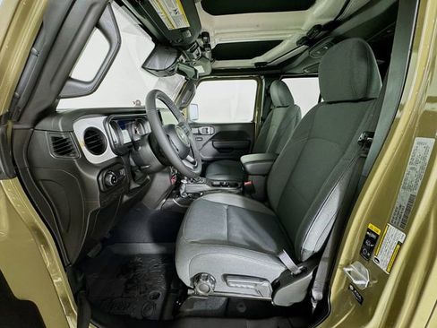 New 2026 Jeep Gladiator Sport image 23