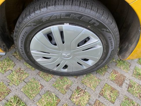 Used 2024 Mitsubishi Mirage ES FWD image 27