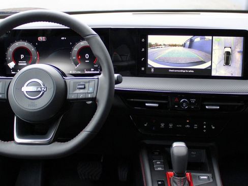 New 2026 Nissan Kicks SR w/ SR Premium Package image 4