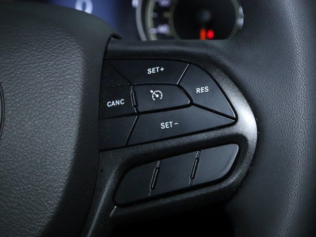 Used 2022 Jeep Cherokee Trailhawk w/ Comfort/Convenience Group AWD/4WD image 22