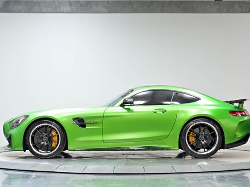 Used 2018 Mercedes-Benz AMG GT R Coupe image 35