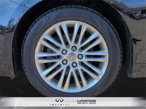 Used 2013 Lexus ES 350 w/ Luxury Pkg image 30