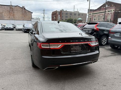Used 2018 Lincoln Continental Select w/ Continental Climate Package AWD/4WD image 4