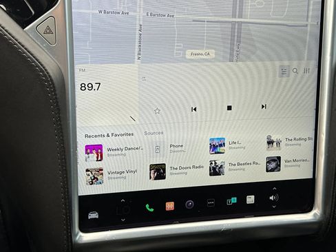 Used 2016 Tesla Model S 85D image 18