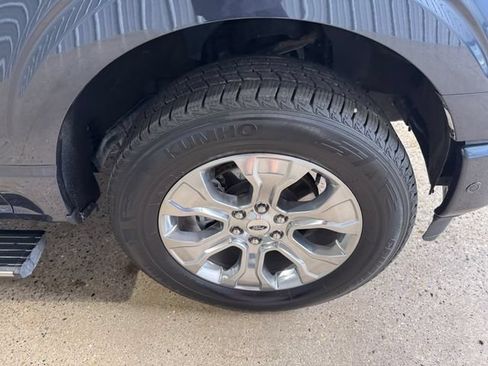 Used 2022 Ford F150 Platinum AWD/4WD image 33