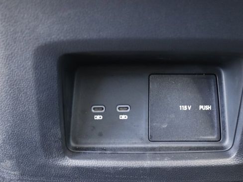 Used 2024 Volkswagen Atlas Peak Edition SE image 20