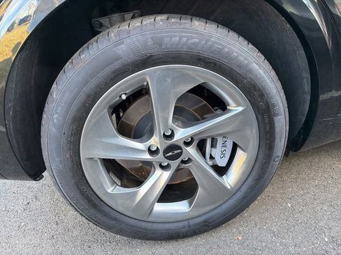 Used 2026 Genesis GV70 2.5T Select image 7