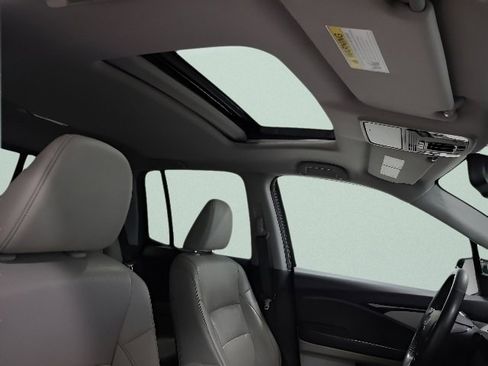 Certified 2019 Honda Ridgeline RTL-E image 12