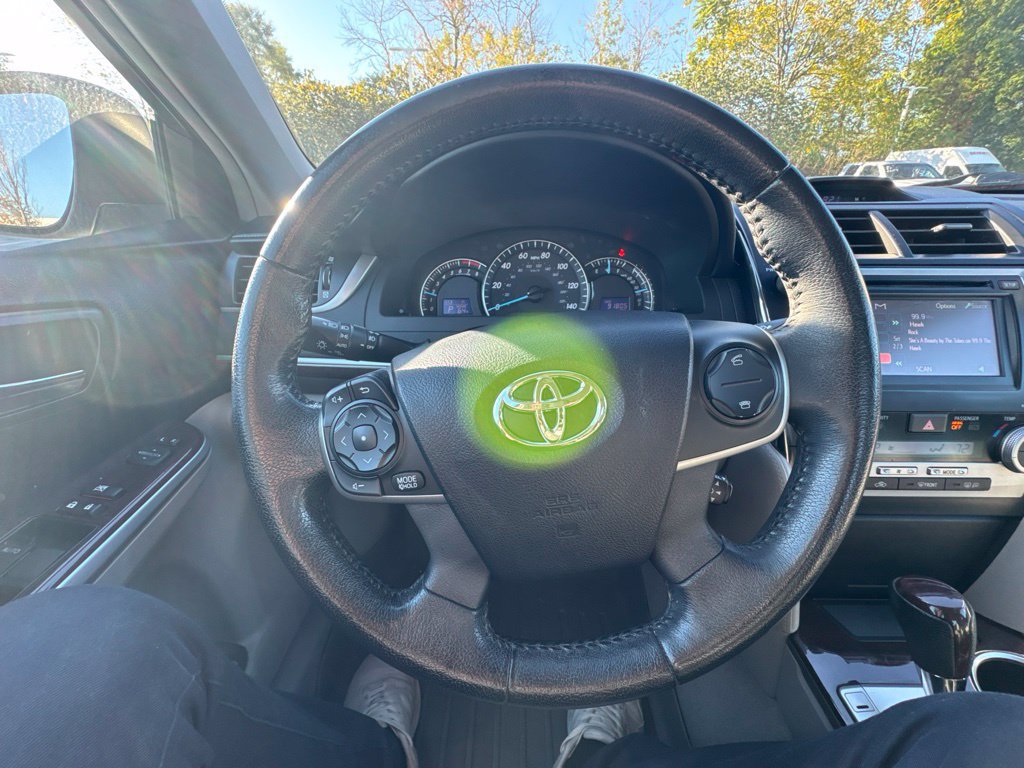 Used 2013 Toyota Camry XLE FWD image 23