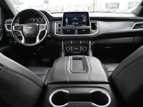 Used 2021 Chevrolet Tahoe LT image 3
