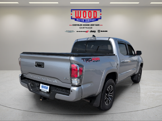 Used 2021 Toyota Tacoma TRD Sport w/ TRD Premium Sport Package AWD/4WD image 3