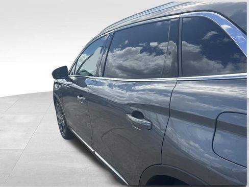 Used 2023 Lincoln Nautilus Reserve w/ Equipment Group 202A image 29