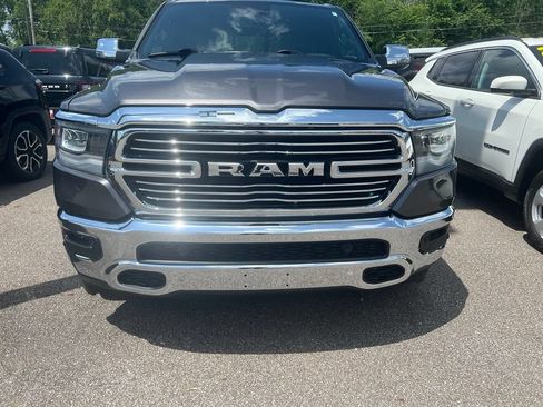 Used 2023 RAM 1500 Laramie AWD/4WD image 2