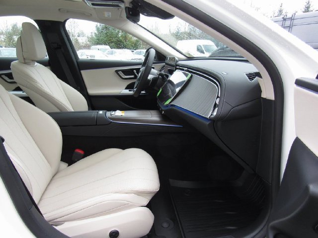 Certified 2026 Mercedes-Benz E 350 4MATIC Sedan image 19