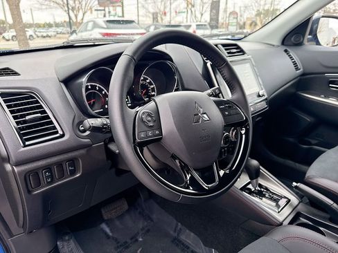 Used 2025 Mitsubishi Outlander Sport ES image 20